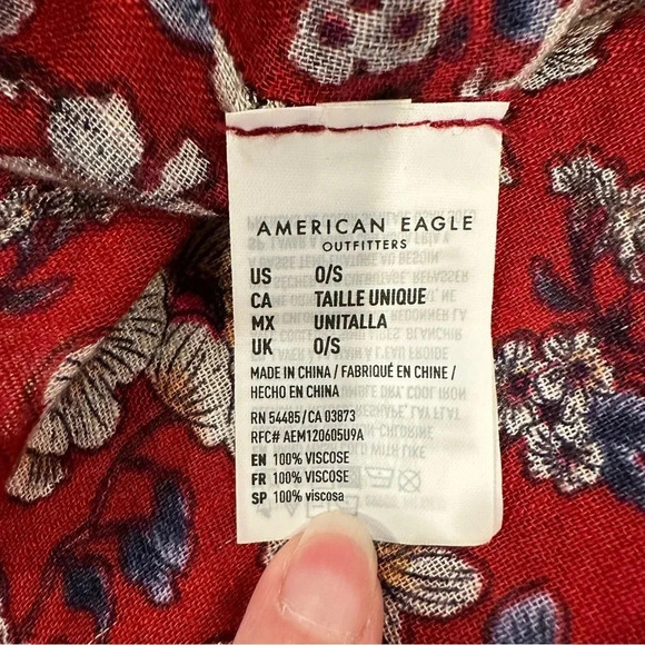 American Eagle Red Floral Kimono Lightweight Viscose Cover Up Size O/S - Picture 8 of 9